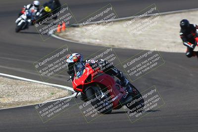 media/Sep-20-2025-TrackDaz (Sat) [[27f0cde673]]/B Group/1020am (Turn 3)/